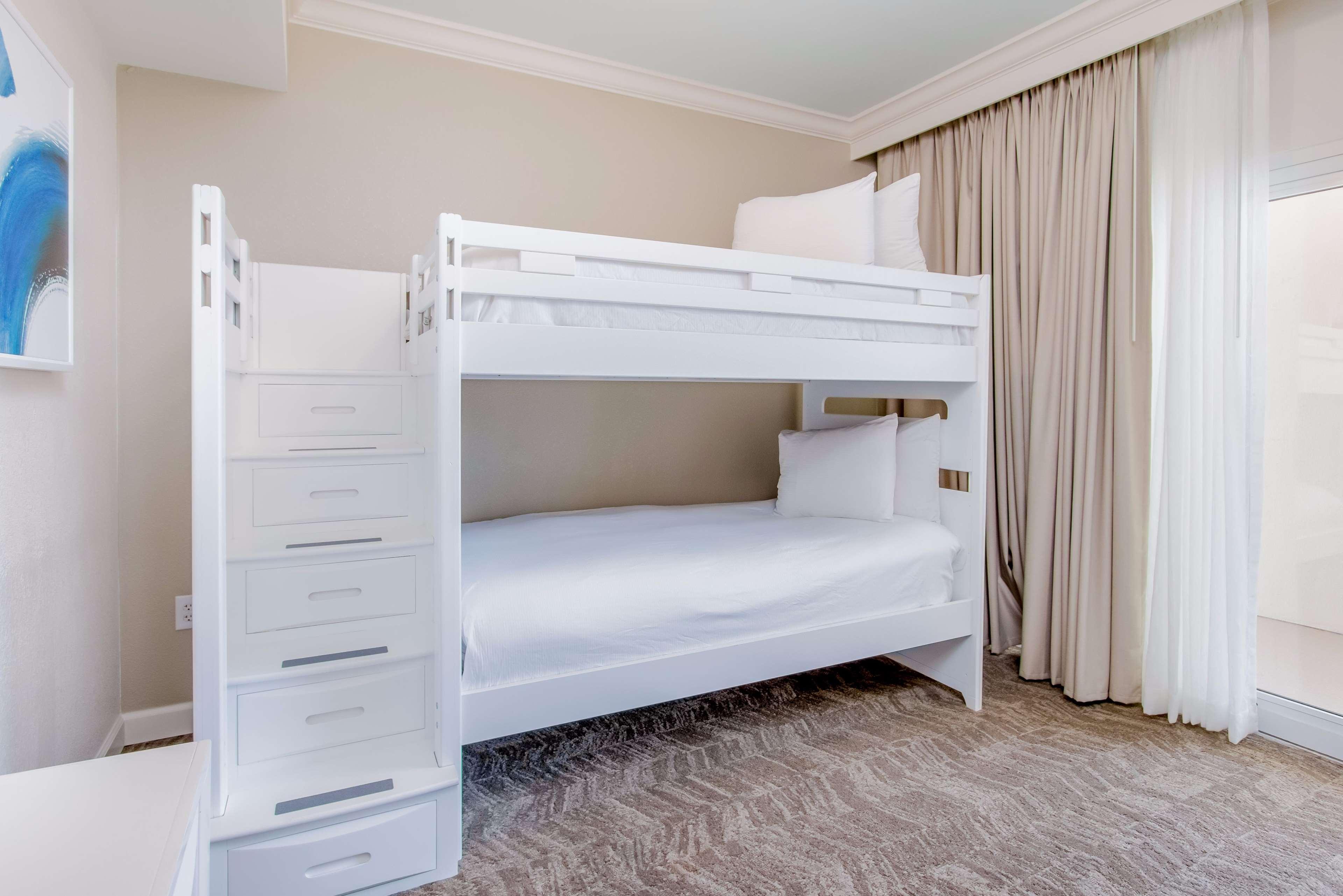Hilton Pensacola Beach Bagian luar foto