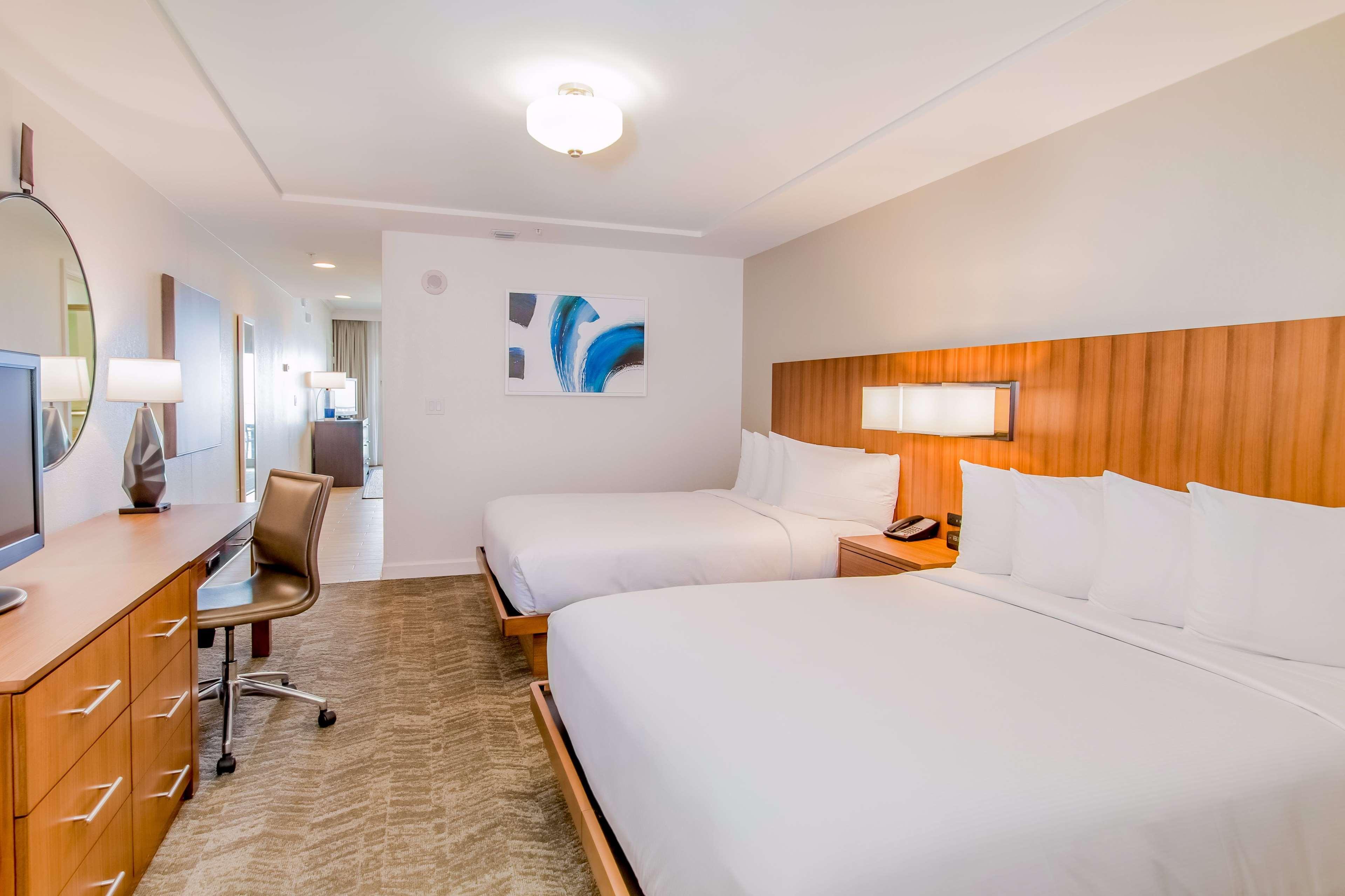 Hilton Pensacola Beach Bagian luar foto