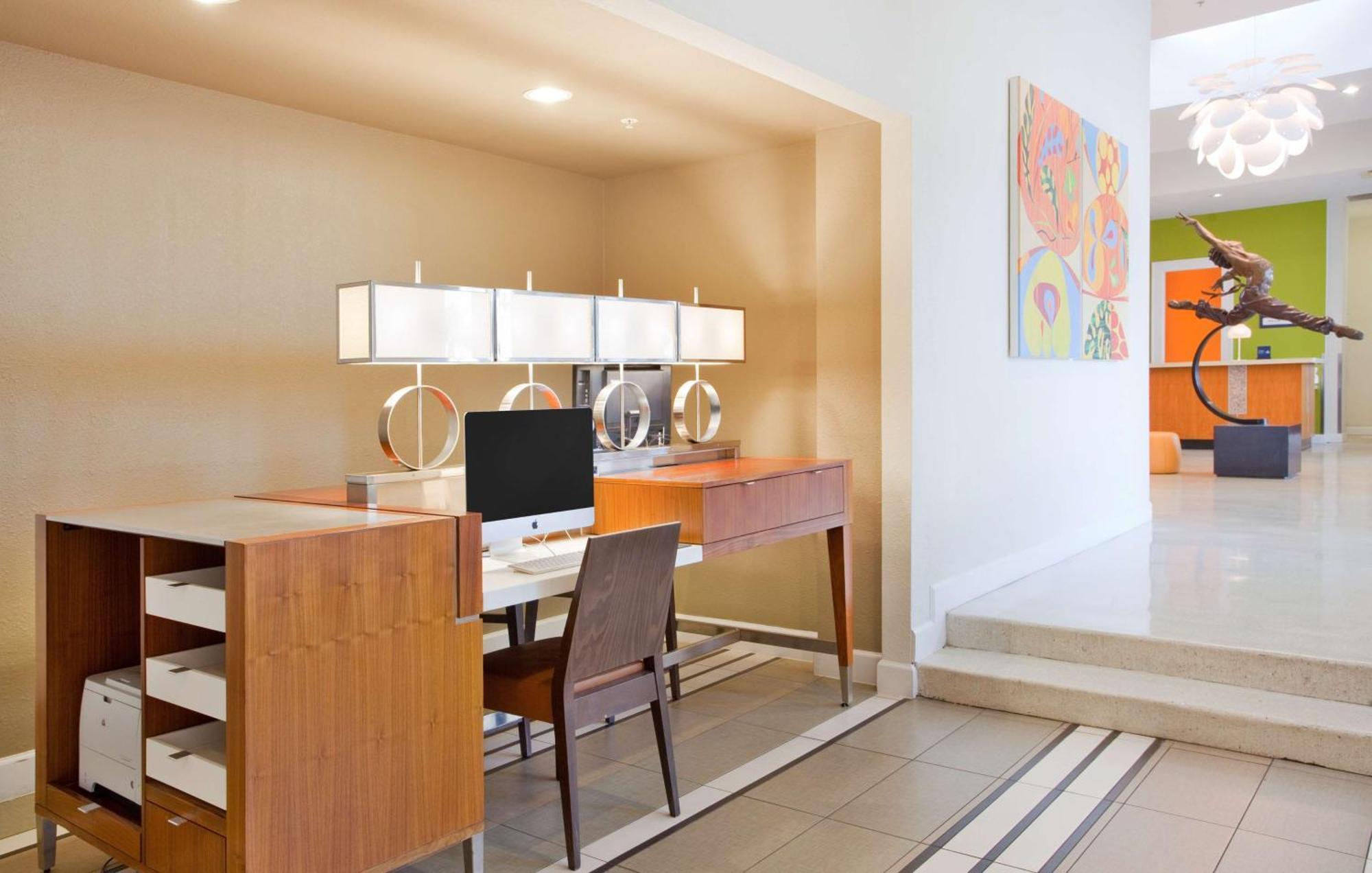 Hilton Pensacola Beach Bagian luar foto