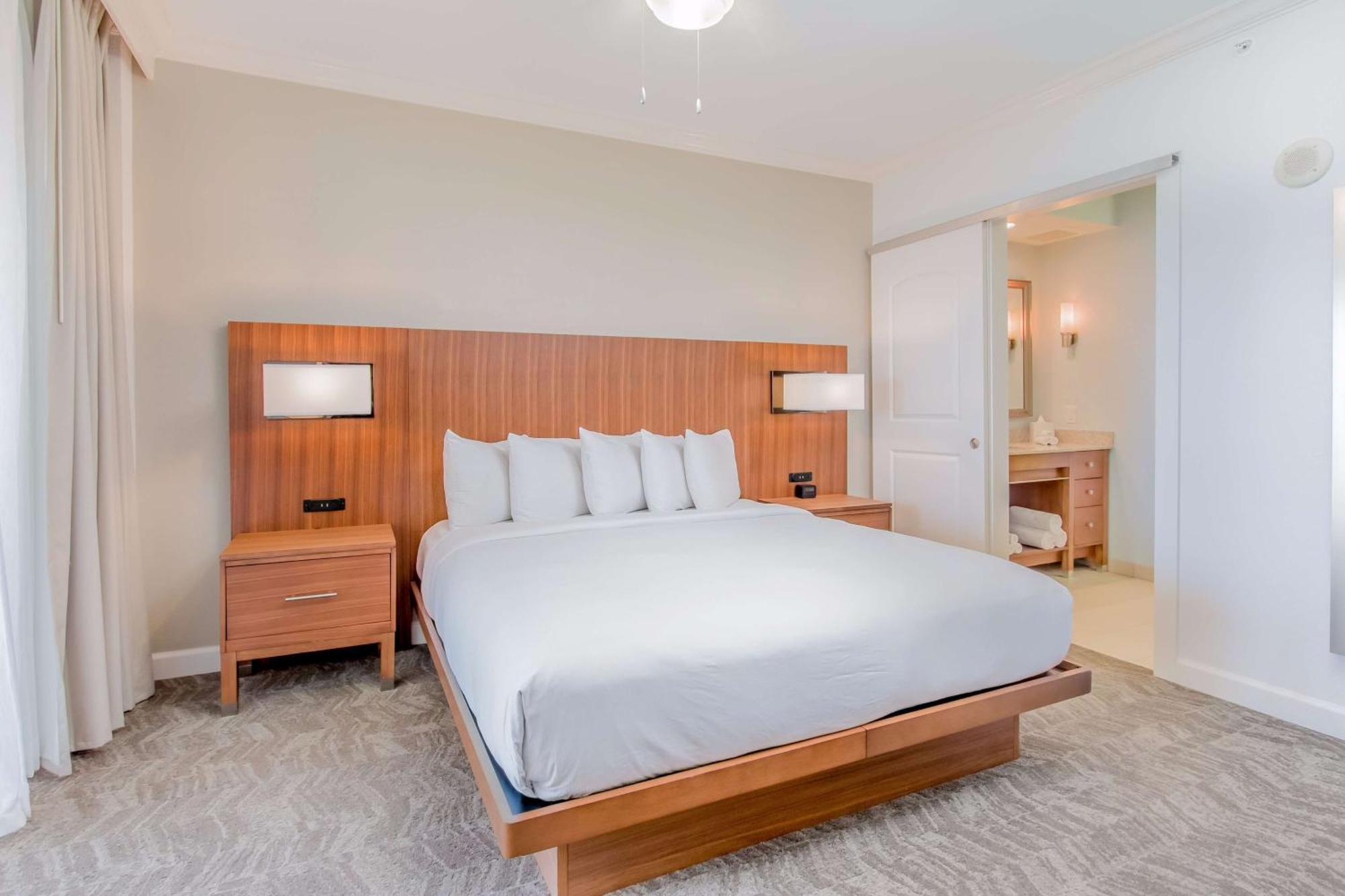Hilton Pensacola Beach Bagian luar foto